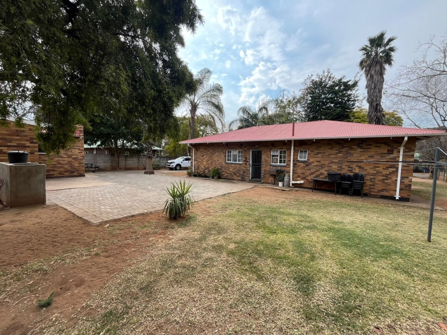 3 Bedroom Property for Sale in Bodorp North West